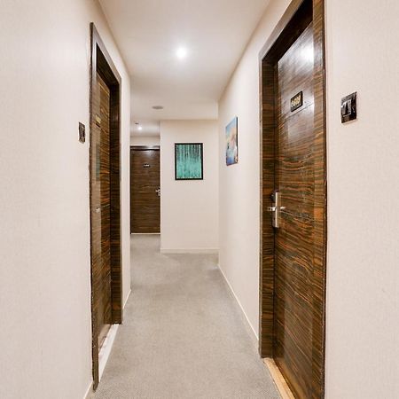 Super Collection O Andheri Near Western Express Highway ムンバイ エクステリア 写真
