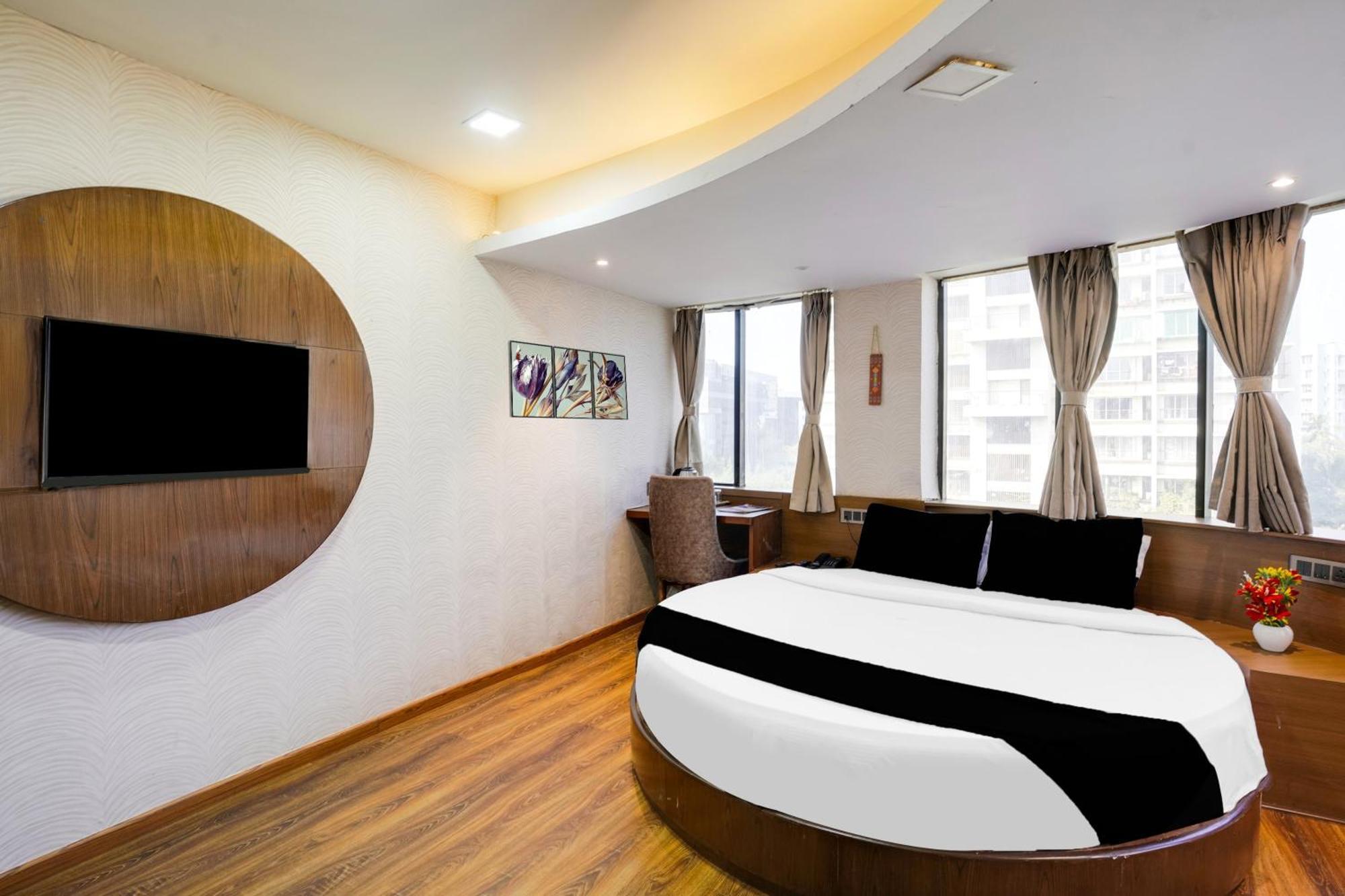 Super Collection O Andheri Near Western Express Highway ムンバイ エクステリア 写真